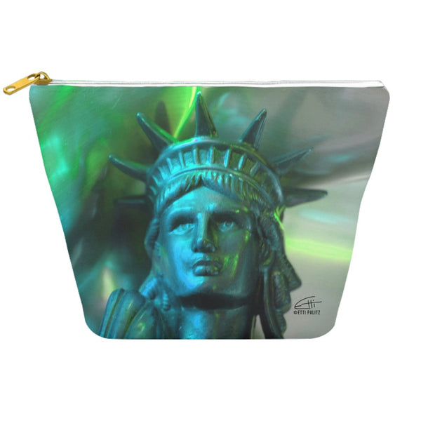 In Love with New York 'Liberty In Green' Dopp Kit