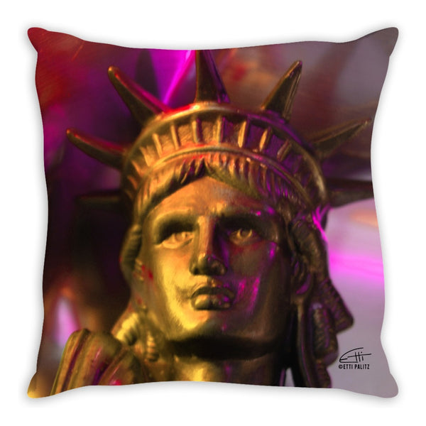 In Love with New York 'Liberty In Gold' Decorative Pillow